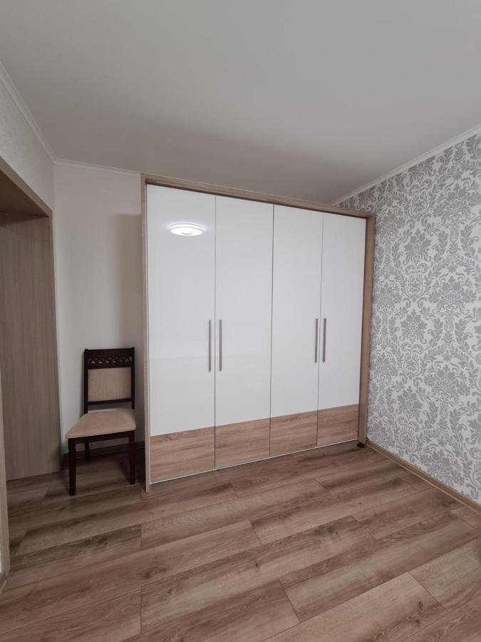 127-Avenue Apartment TTchernivtsi Extérieur photo
